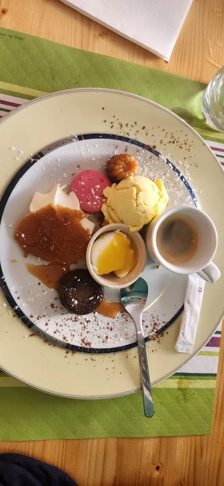 Café Gourmand